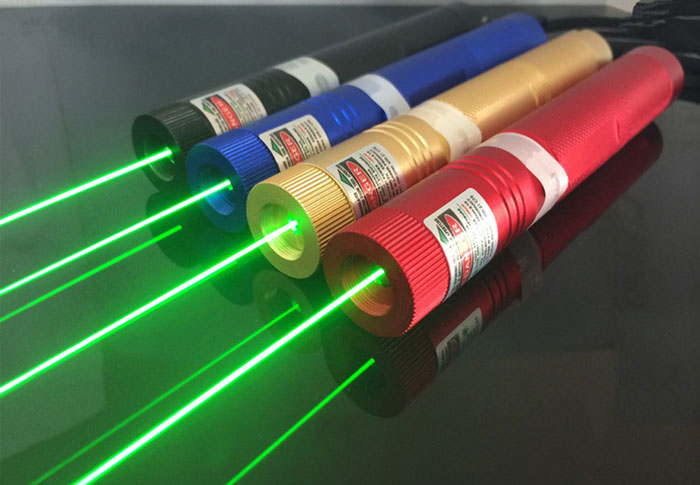powerful green laser pointer